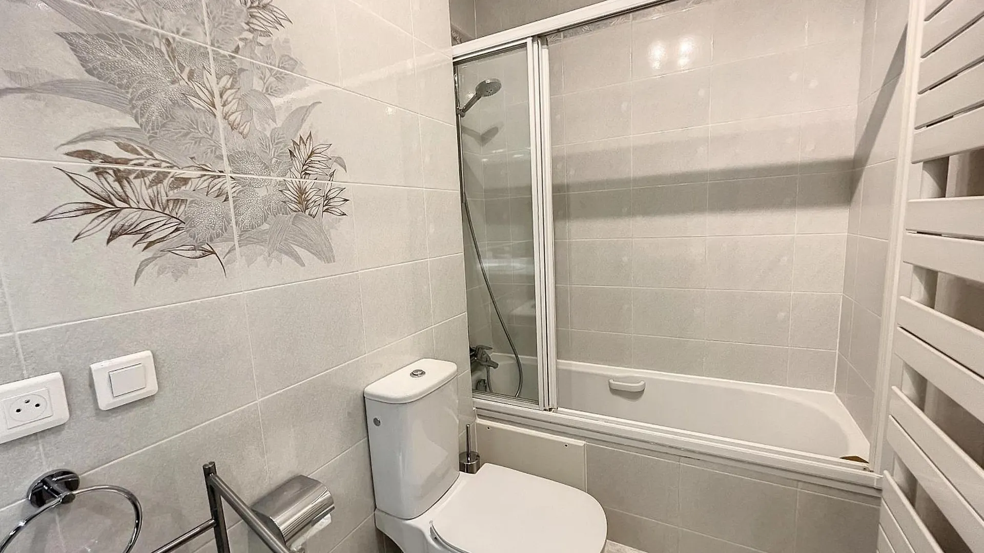 Superbe Appartement Plage Du Midi 2 Piscines 325L Cannes Apartment