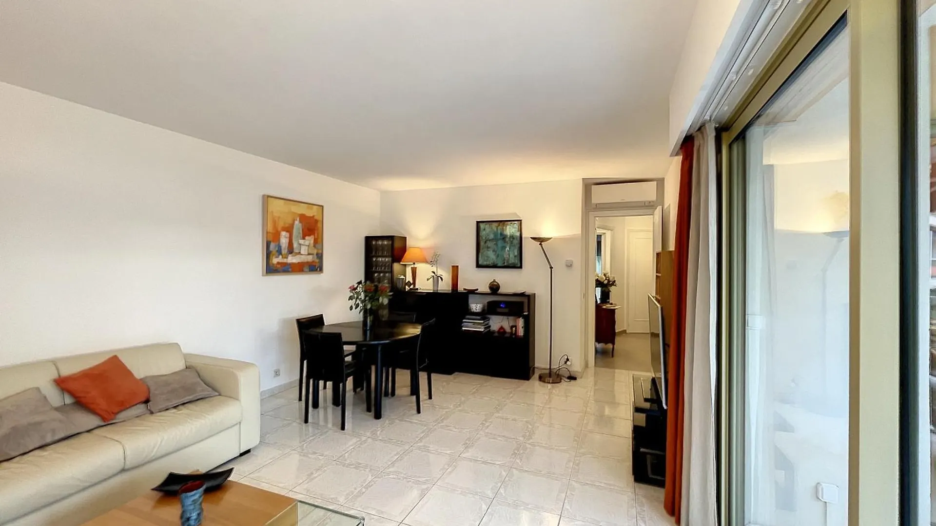 Superbe Appartement Plage Du Midi 2 Piscines 325L Cannes 0*,  France